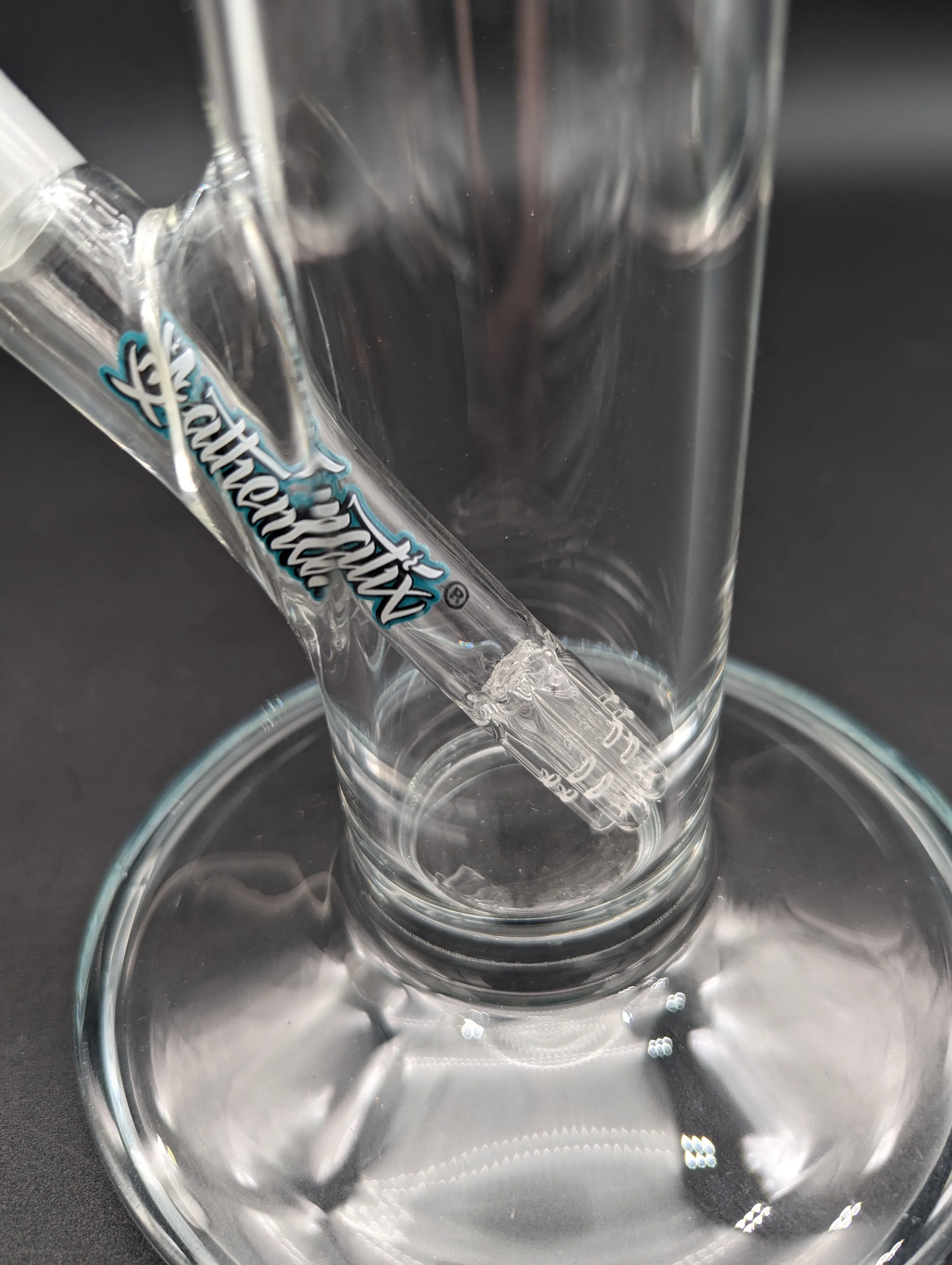 18″ Mathematix Straight Tube w/ Colored Lip