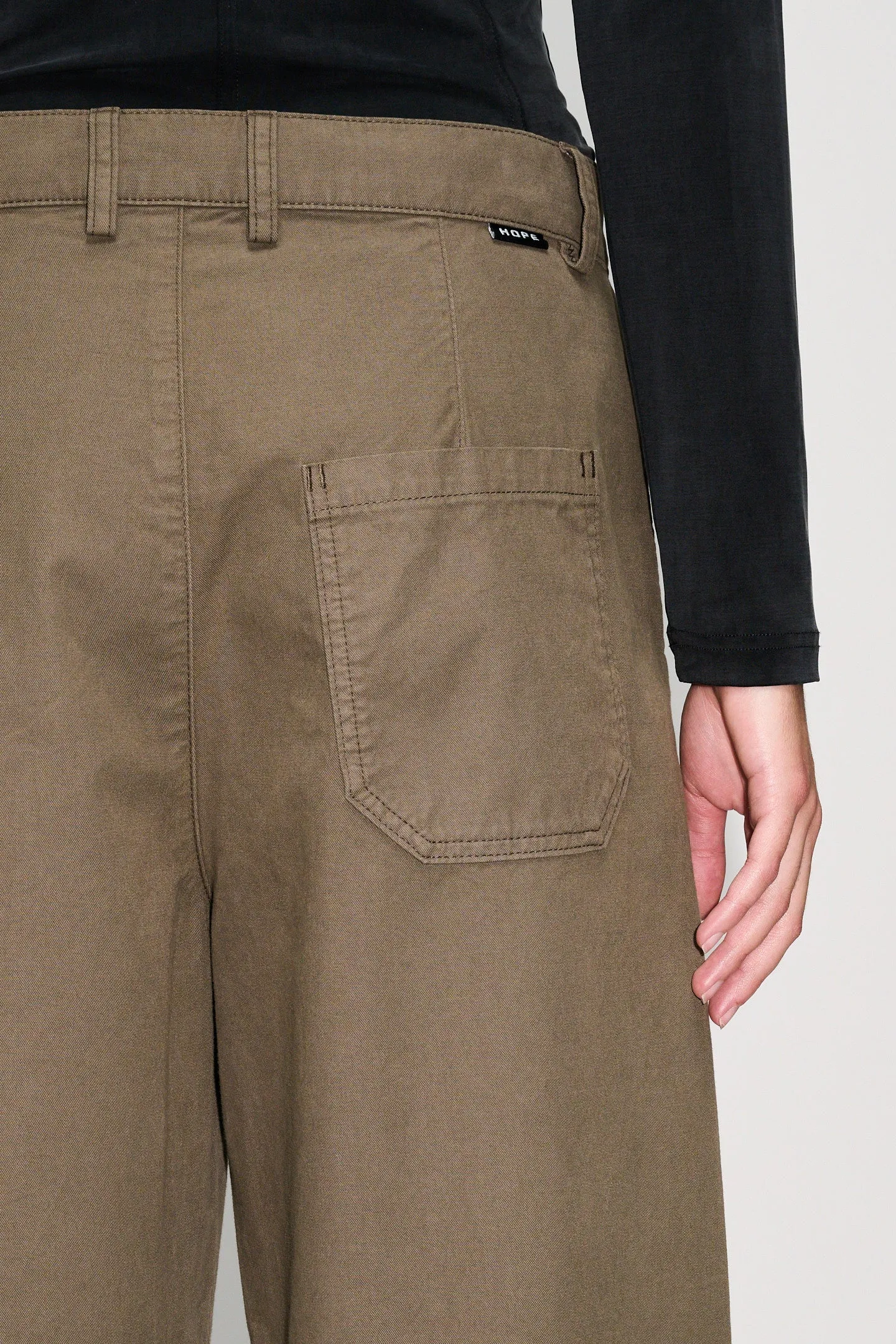Barrel-leg Chinos