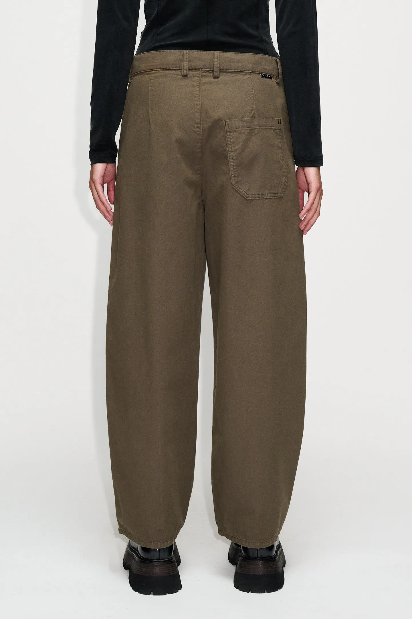 Barrel-leg Chinos