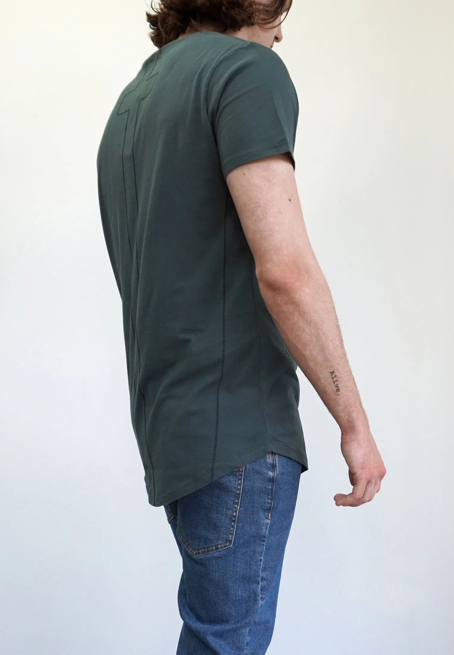 ESSENTIAL BIG SKELETON DARK METAL T-SHIRT