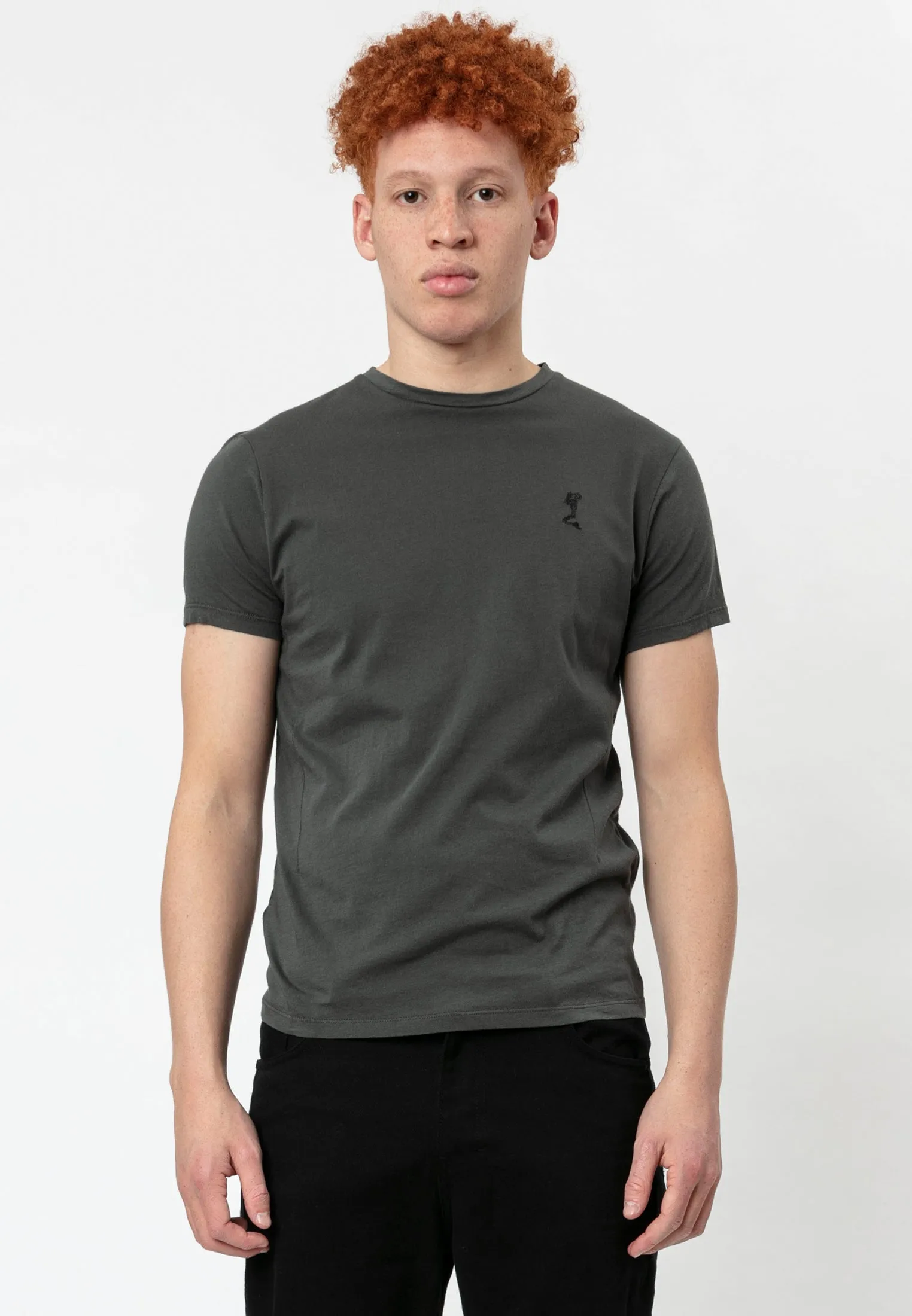 ESSENTIAL CORE DARK METAL T-SHIRT