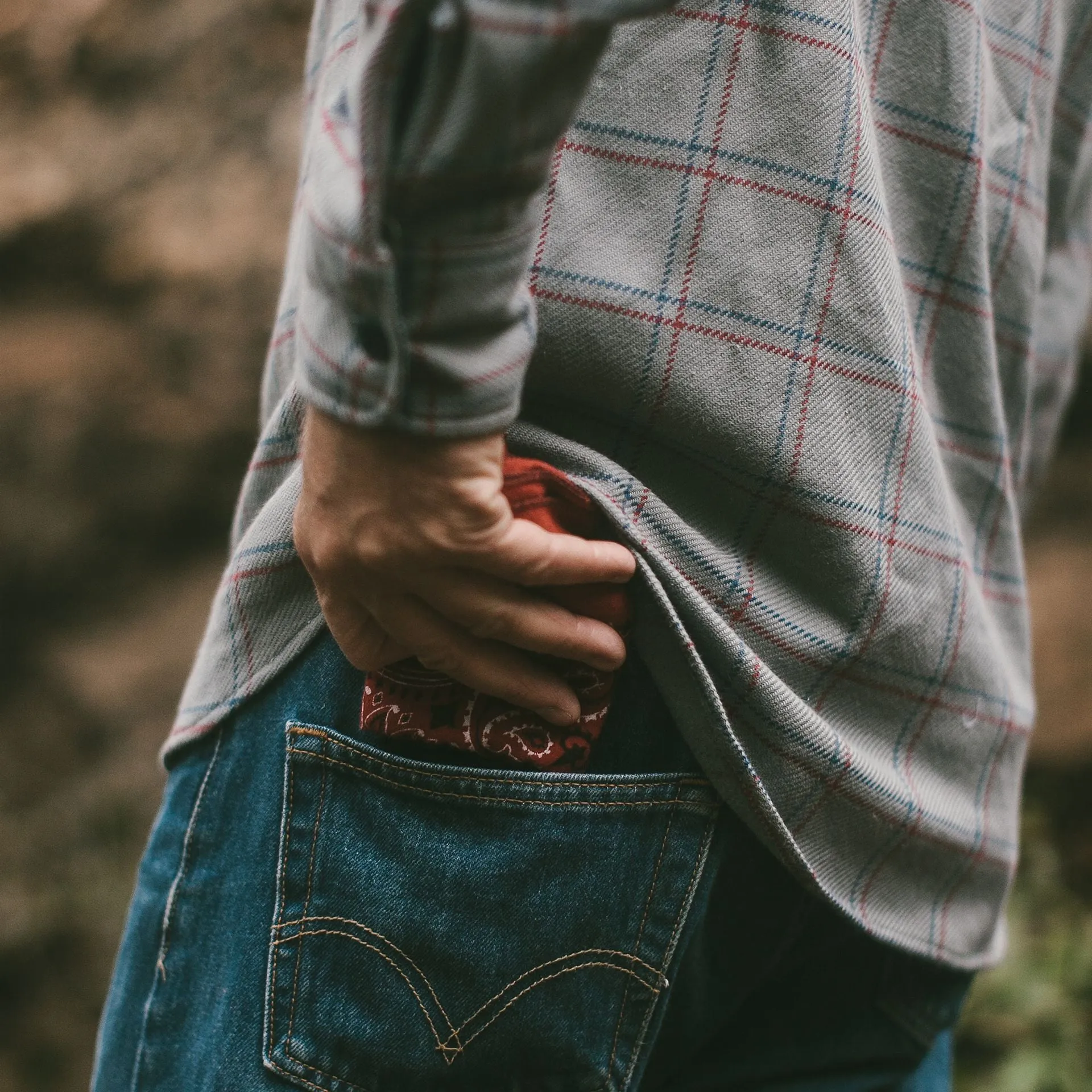The Crater Shirt in Ash Plaid