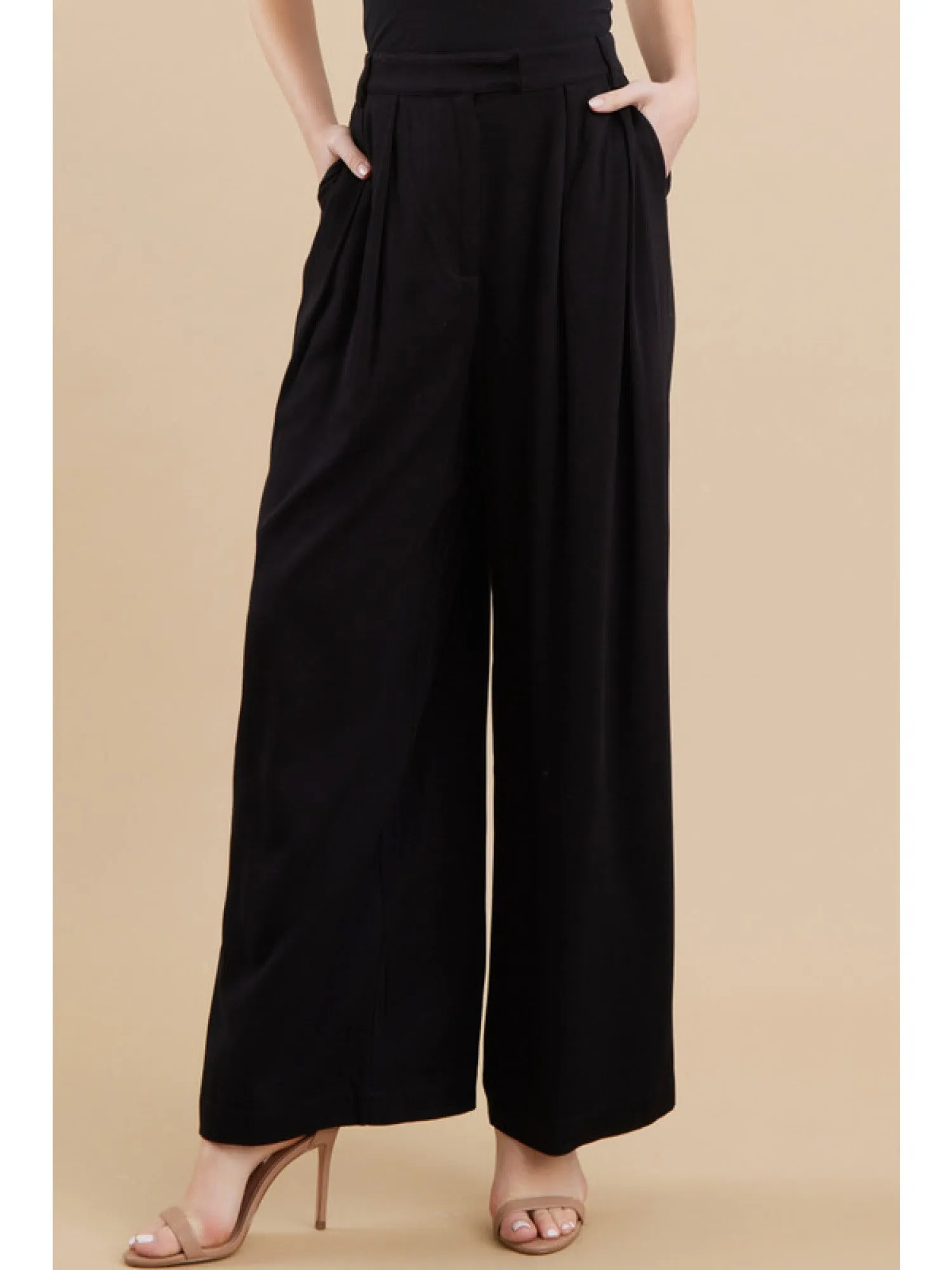 Wide Leg Dress Pant in Black